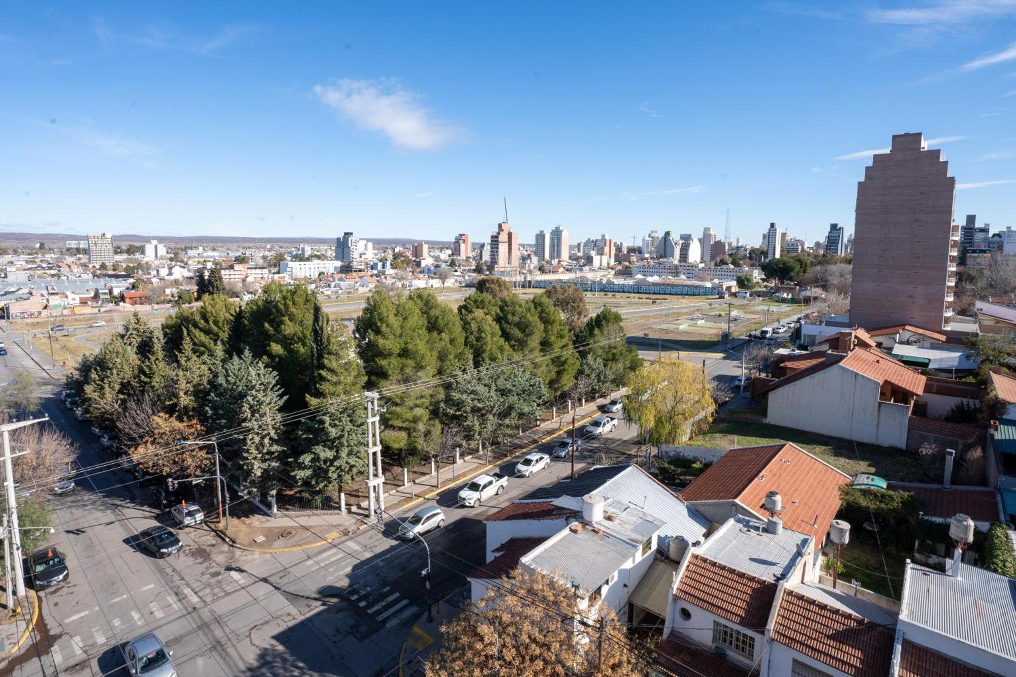 Santa Genoveva 1 Dormitorio Con Excelentes Vistas A La Ciudad De Neuquen Apartment Exterior photo